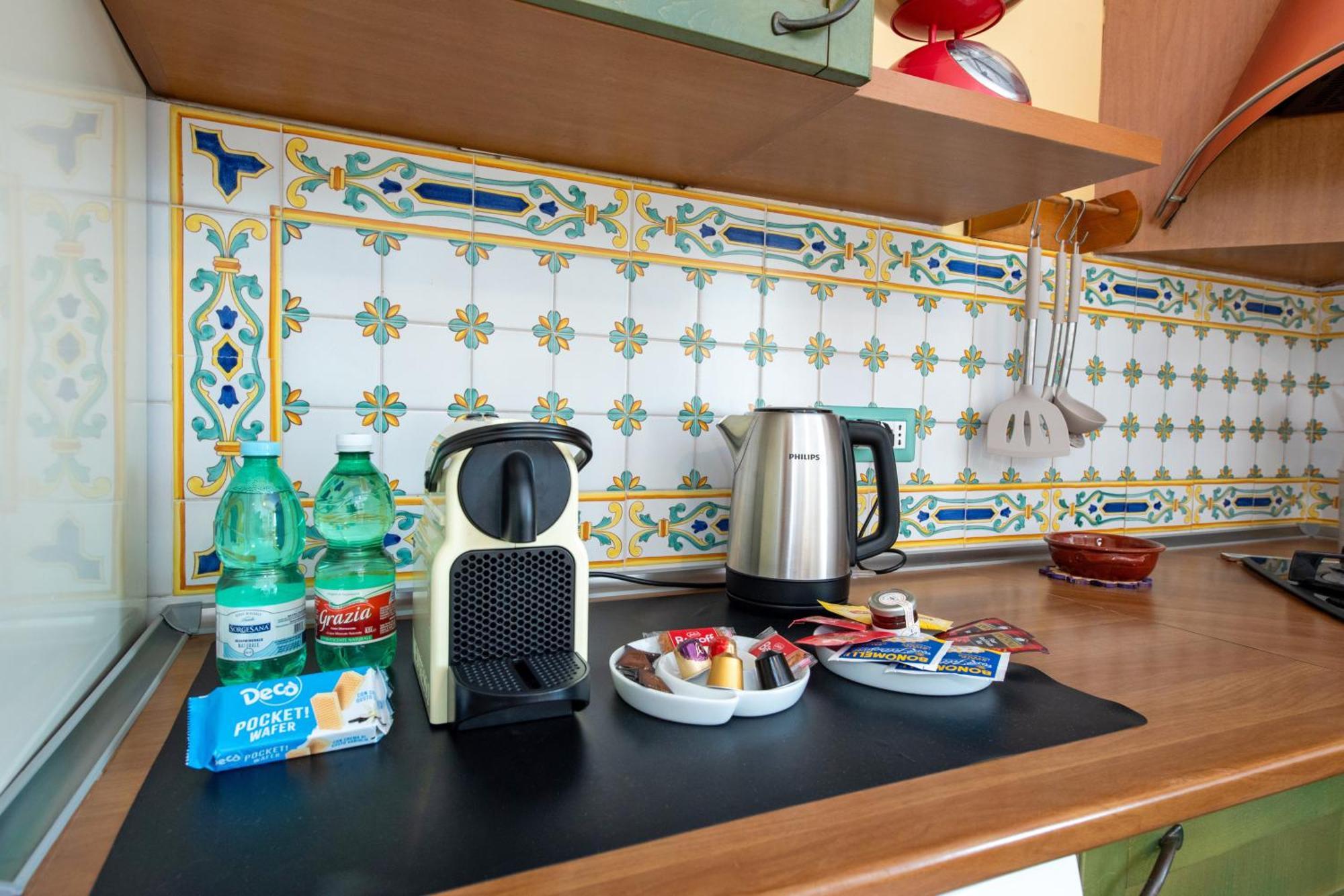 Amalpha Domus 100 Sqm Apt With Ac Wifi And Balcony อามาลฟี ภายนอก รูปภาพ